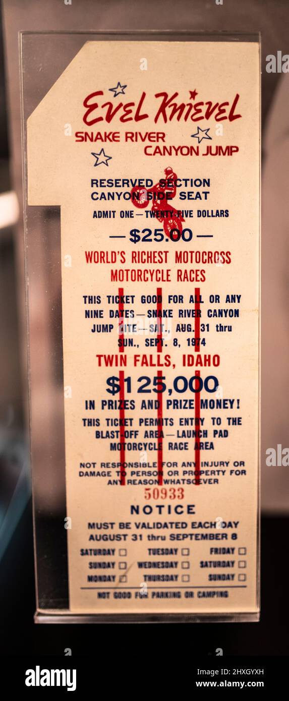 Biglietto per il trampolino di salto sul canyon del fiume Evel Knievel Snake situato presso il museo Harley-Davidson a Milwaukee, Wisconsin, USA Foto Stock