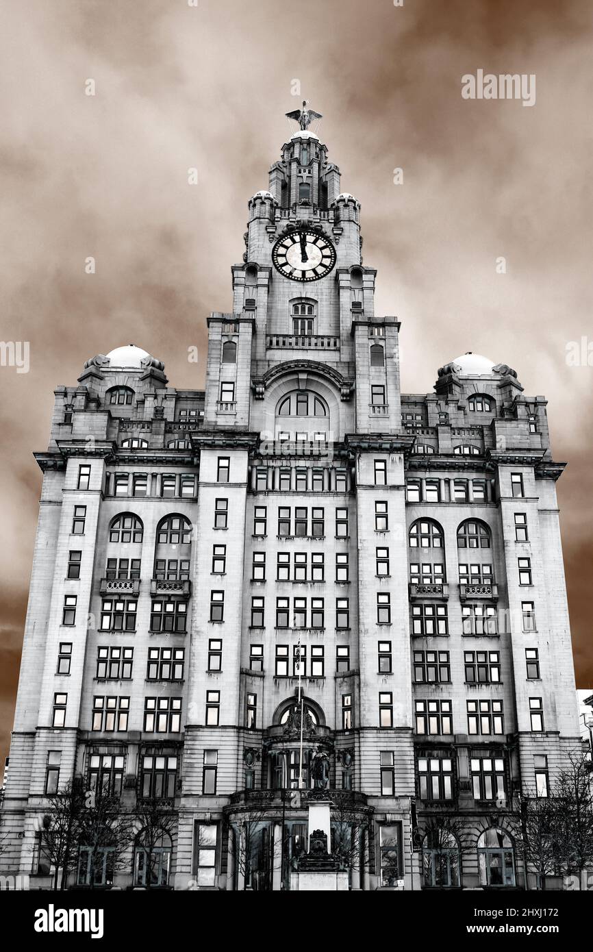 Royal Liver Building, Pier Head, Liverpool Foto Stock