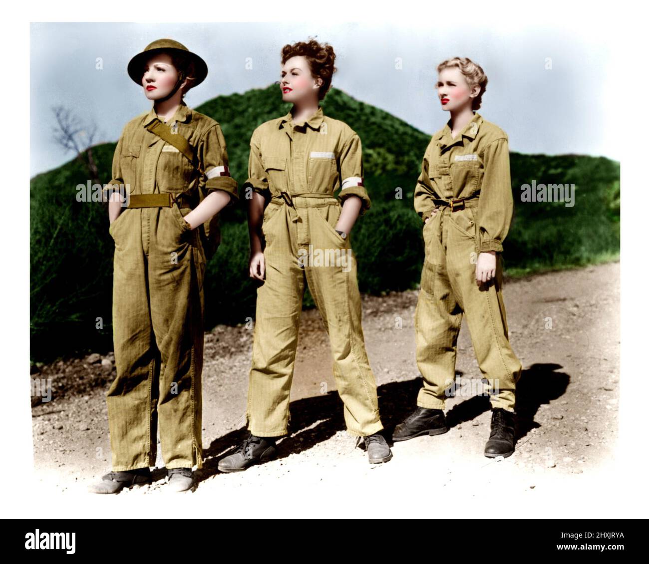 CLAUDETTE COLBERT, PAULETTE GODDARD E VERONICA LAKE IN COSÌ ORGOGLIOSAMENTE TI GRANDIAMO (1943), DIRETTO DA MARK SANDRICH. Credito: FOTO / Album DI PARAMOUNT Foto Stock
