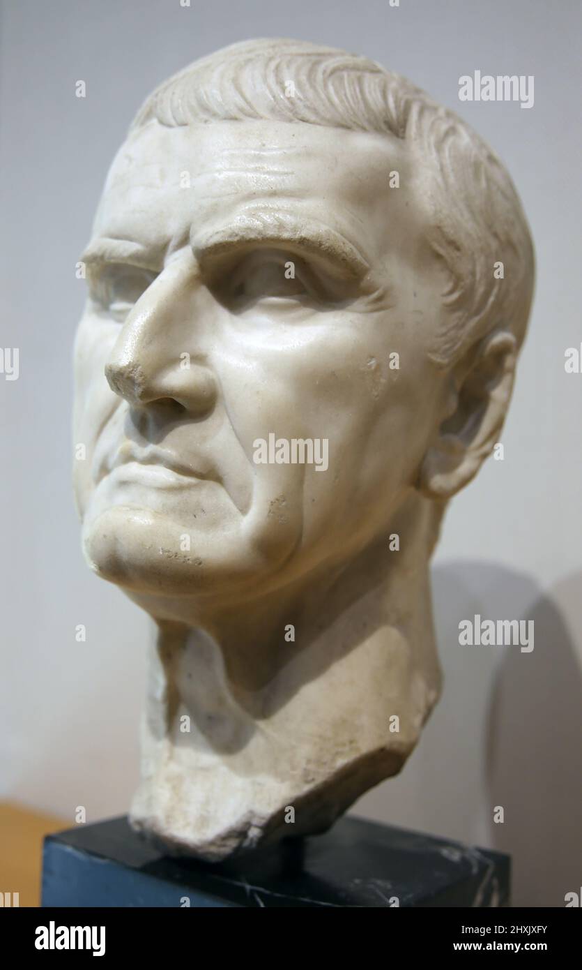 Ritratto di Marco Licinius Crassus (115-53 a.C.). Generale romano. Copia moderna del busto romano. Marmo bianco. Museo Frederic Marés. Barcellona, Spagna. Foto Stock