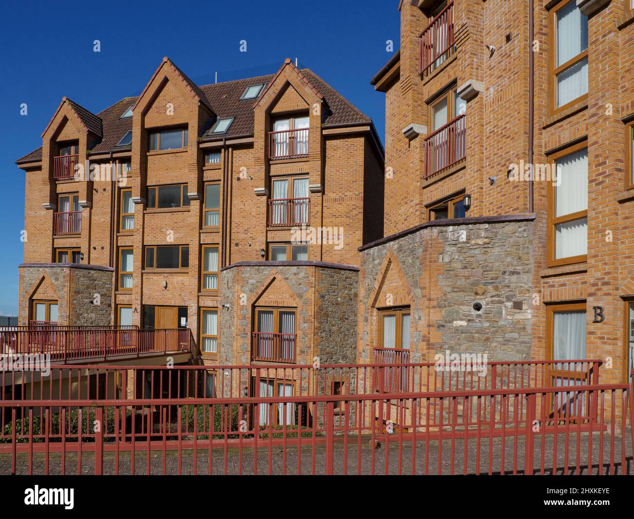Ocean Park Apartments, costruito sul sito dello storico The Royal Hotel / Westward ho! Hotel / Golden Bay hotel, Westward ho! Devon, Regno Unito Foto Stock