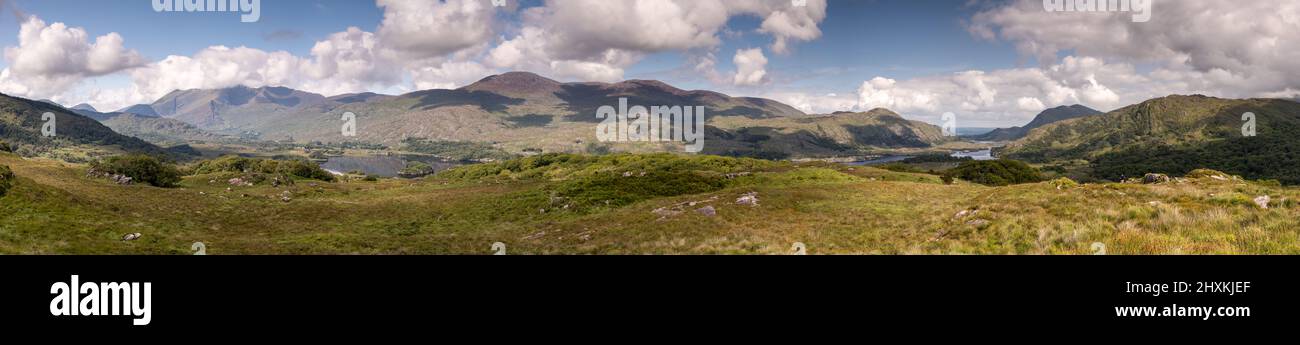 Vista panoramica da Ladies View nel Killarney National Park, County Kerry, Irlanda Foto Stock