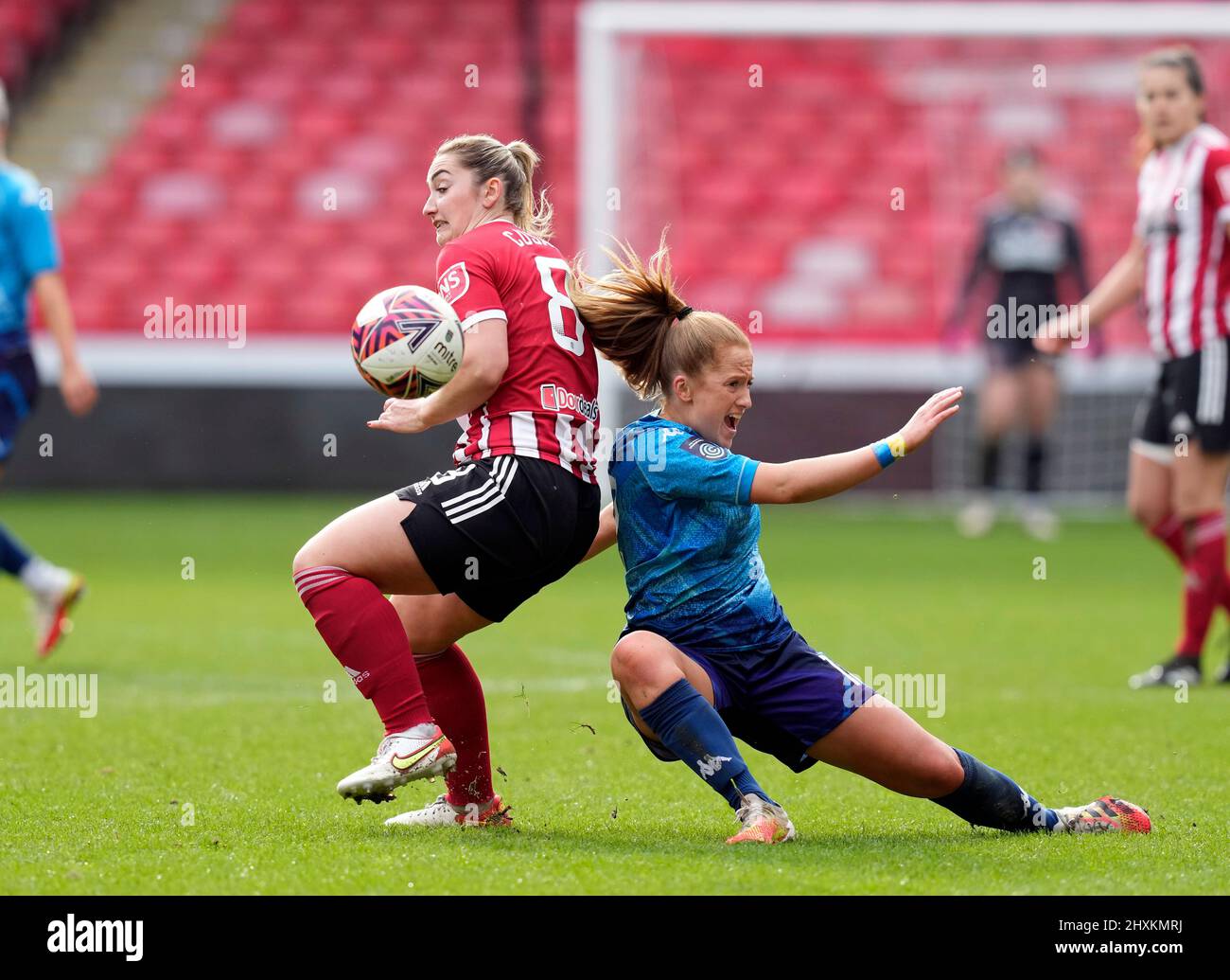 Sheffield, Inghilterra, 13th marzo 2022. Durante la partita del campionato femminile fa a Bramall Lane, Sheffield. Il credito d'immagine dovrebbe leggere: Andrew Yates / Sportimage Foto Stock Sheffield, Inghilterra, 13th marzo 2022. Durante la partita del campionato femminile fa a Bramall Lane, Sheffield. Il credito d'immagine dovrebbe leggere: Andrew Yates / Sportimage Foto Stock