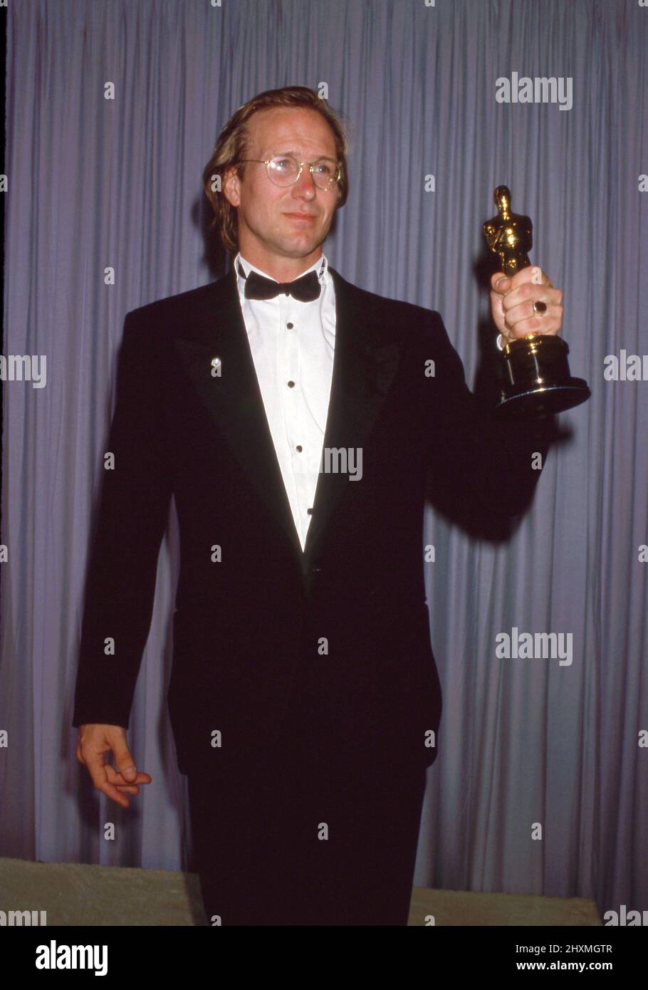 **FOTO DEL FILE** William Hurt è passato via. William Hurt all'Academy Awards 24 marzo 1986 credito: Ralph Dominguez/MediaPunch Foto Stock