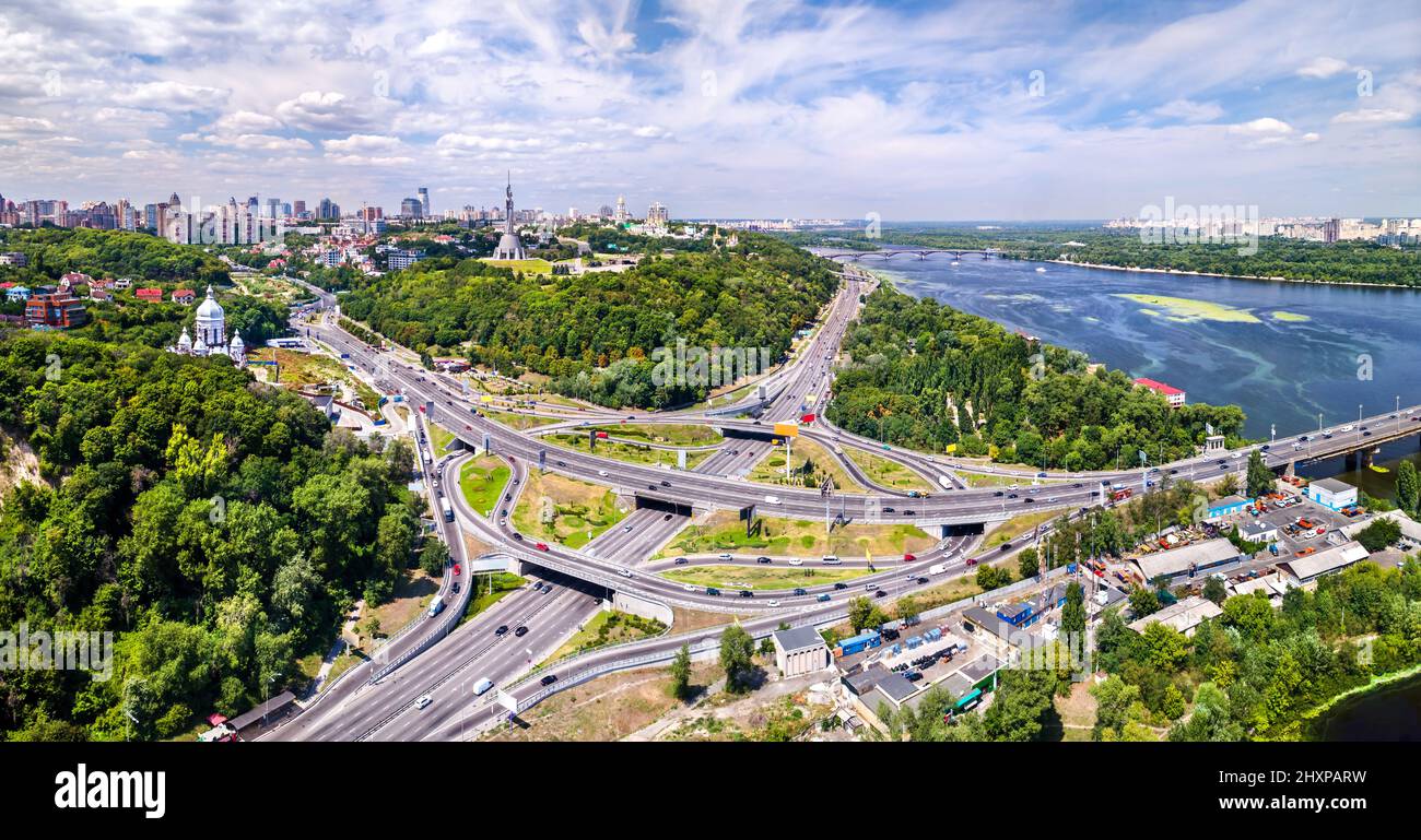 Interscambio di aerogeneratori a Kiev, Ucraina Foto Stock