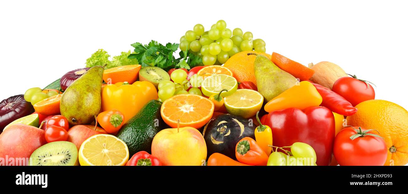 Frutta e verdura multicolore e appetitosa, utili per la salute, isolate su sfondo bianco. Foto Stock