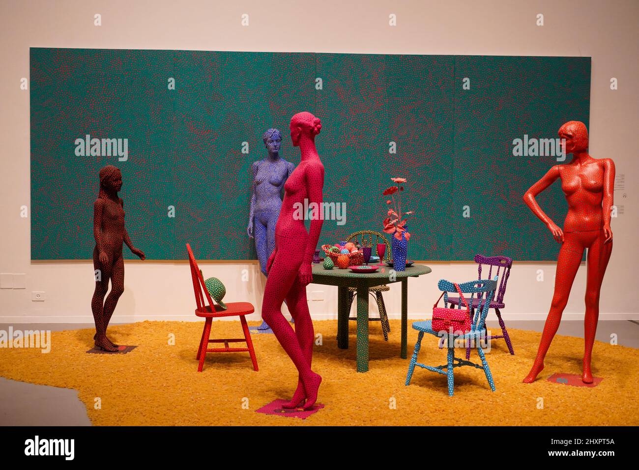 Mostra di Yayoi Kusama al Museo d'Arte di Tel Aviv il 26 2022 gennaio Foto Stock