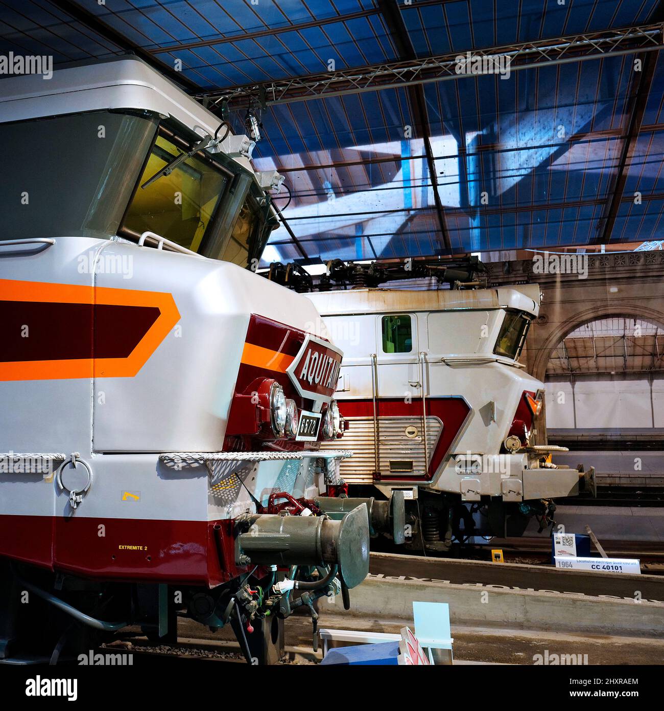 Francia, Mulhouse, Bas Rhin, la Cité du Train, la locomotiva elettrica Trans Europ Express aka l'Aquitaine che collega Parigi a Bordeaux. Foto Stock