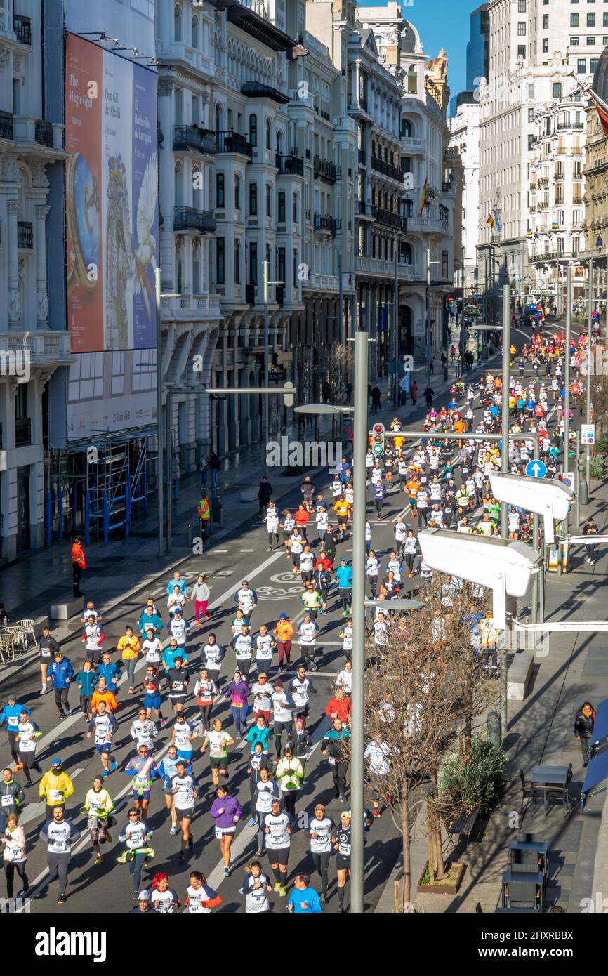 Corsa in Gran Via, il 6 2022 marzo a Madrid, Spagna Foto Stock