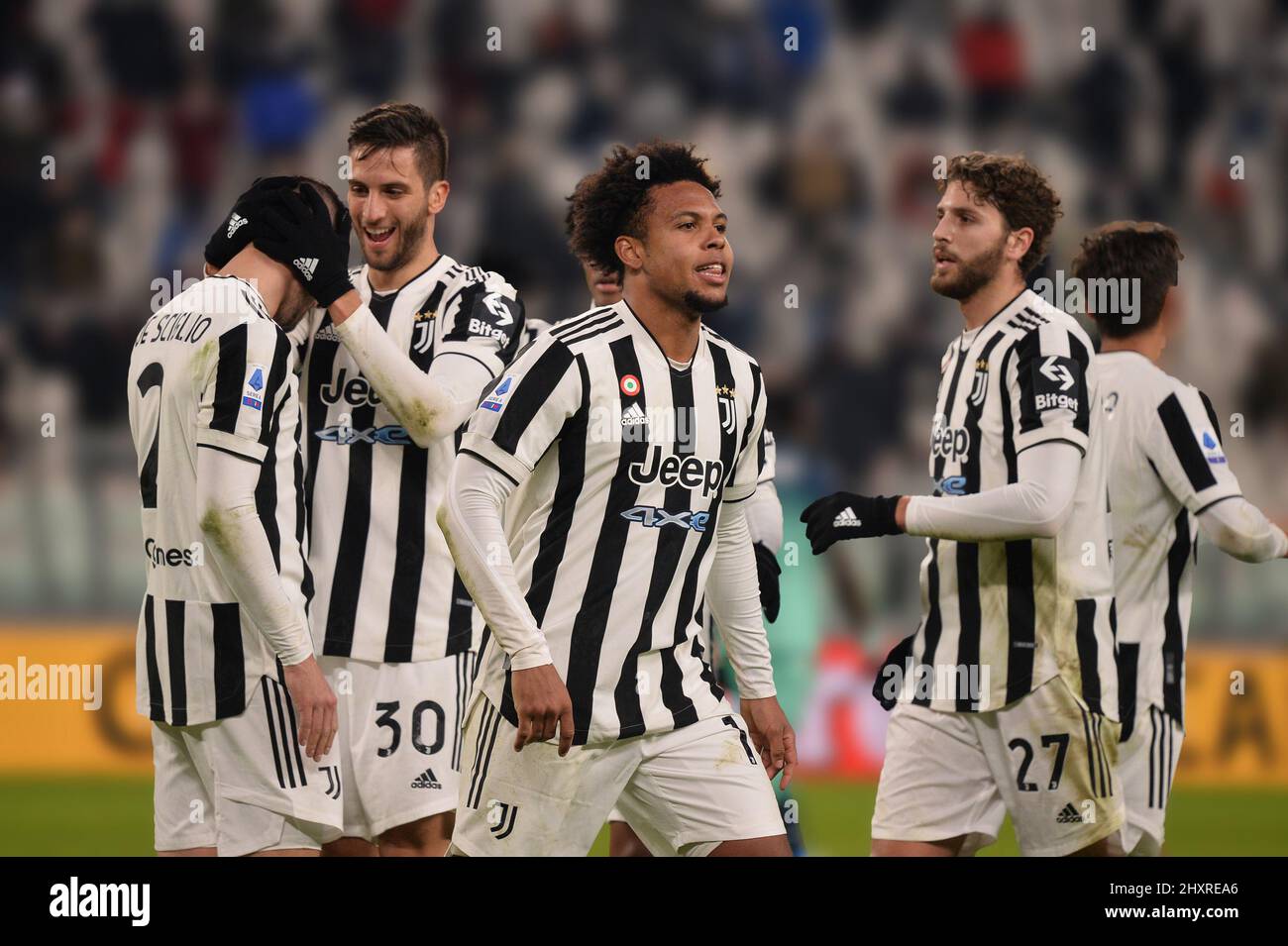 Weston Mckennie della Juventus FC festeggia un gol durante una partita di calcio a Torino, in Italia nel 2022 Foto Stock