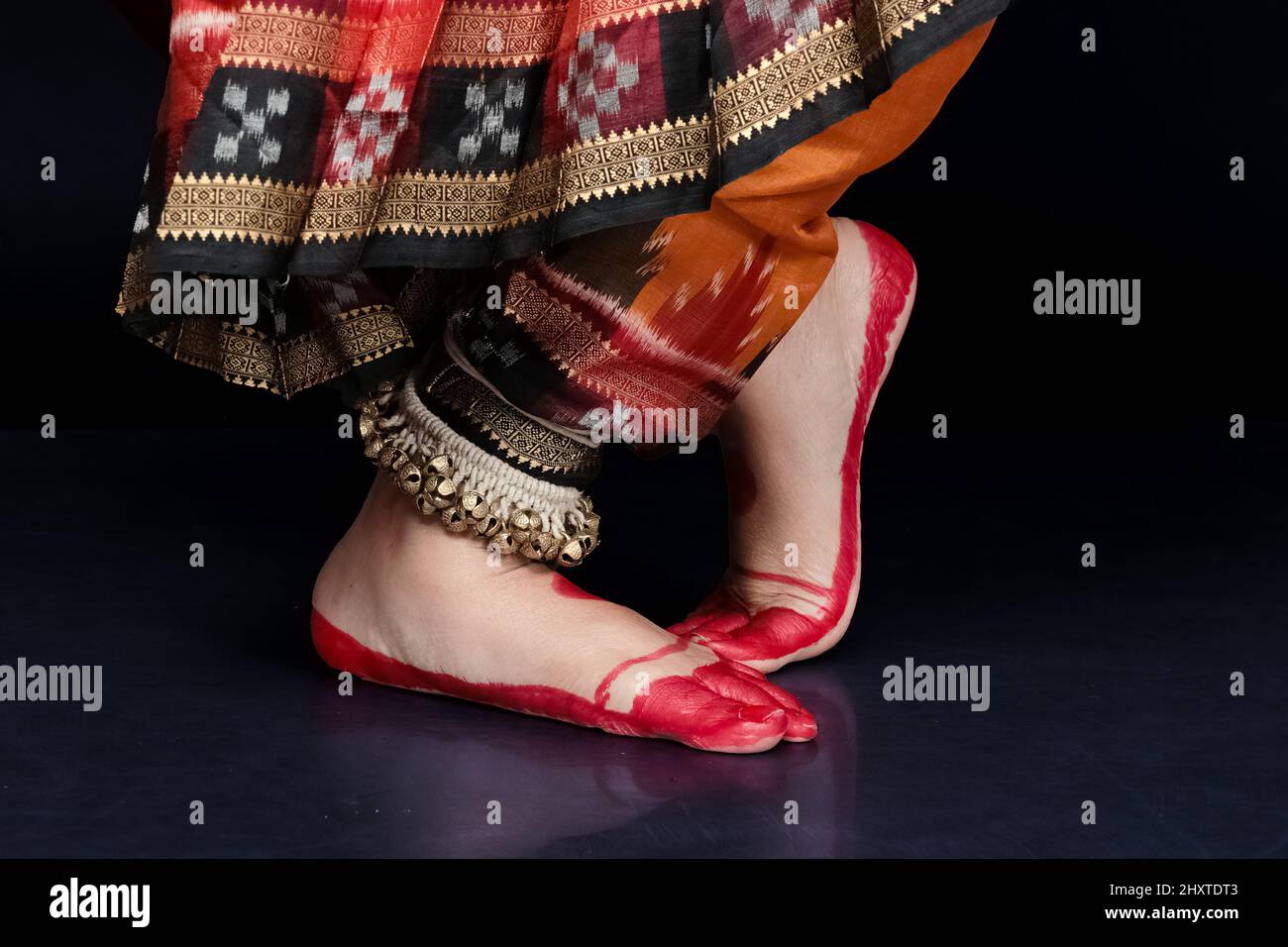 Primo piano delle orme di un ballerino classico indiano Foto Stock