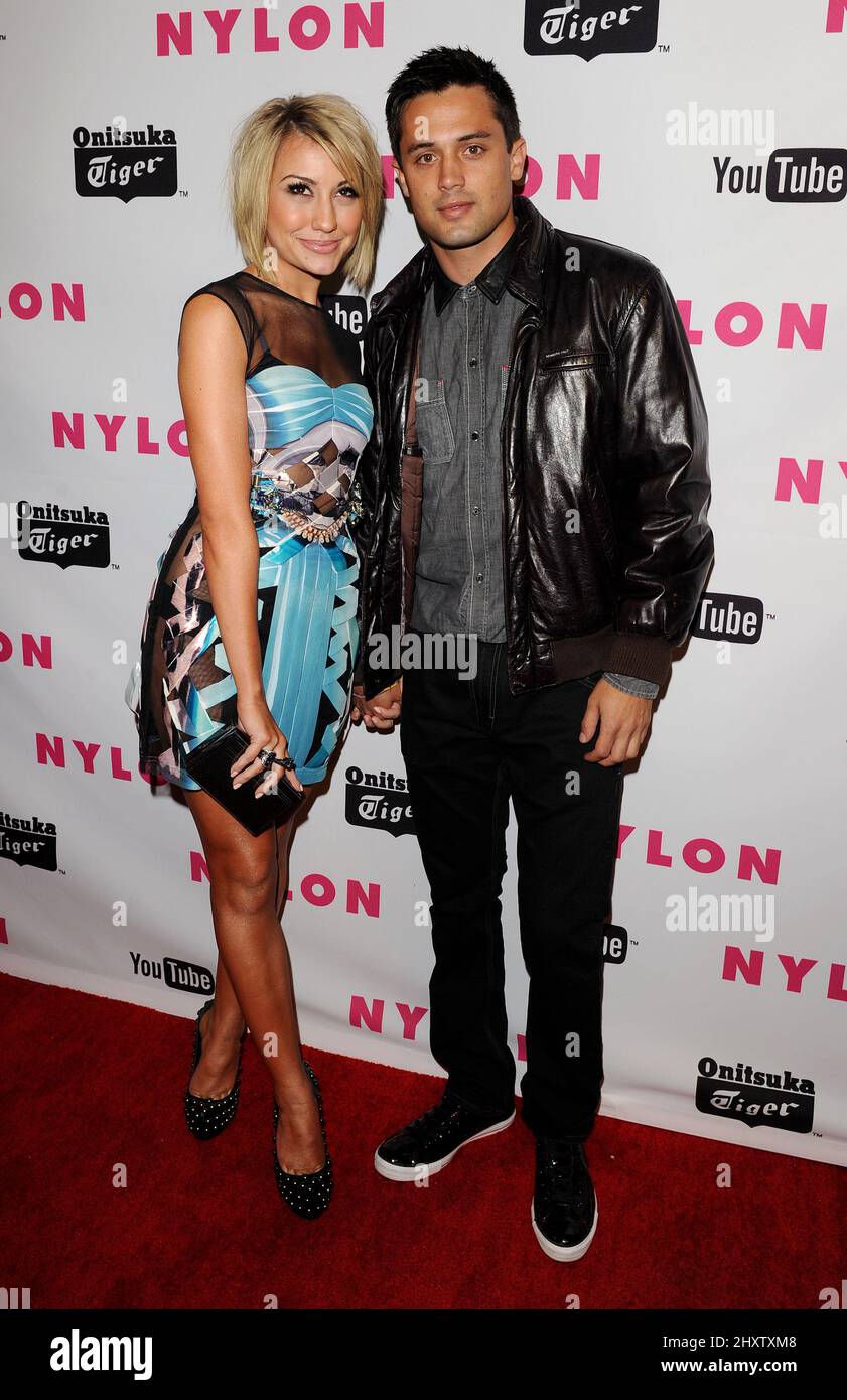 Chelsea Kane e Stephen Colletti partecipano AL NYLON Magazine May 'Young Hollywood' Party tenuto a Bardot a Los Angeles, USA. Foto Stock