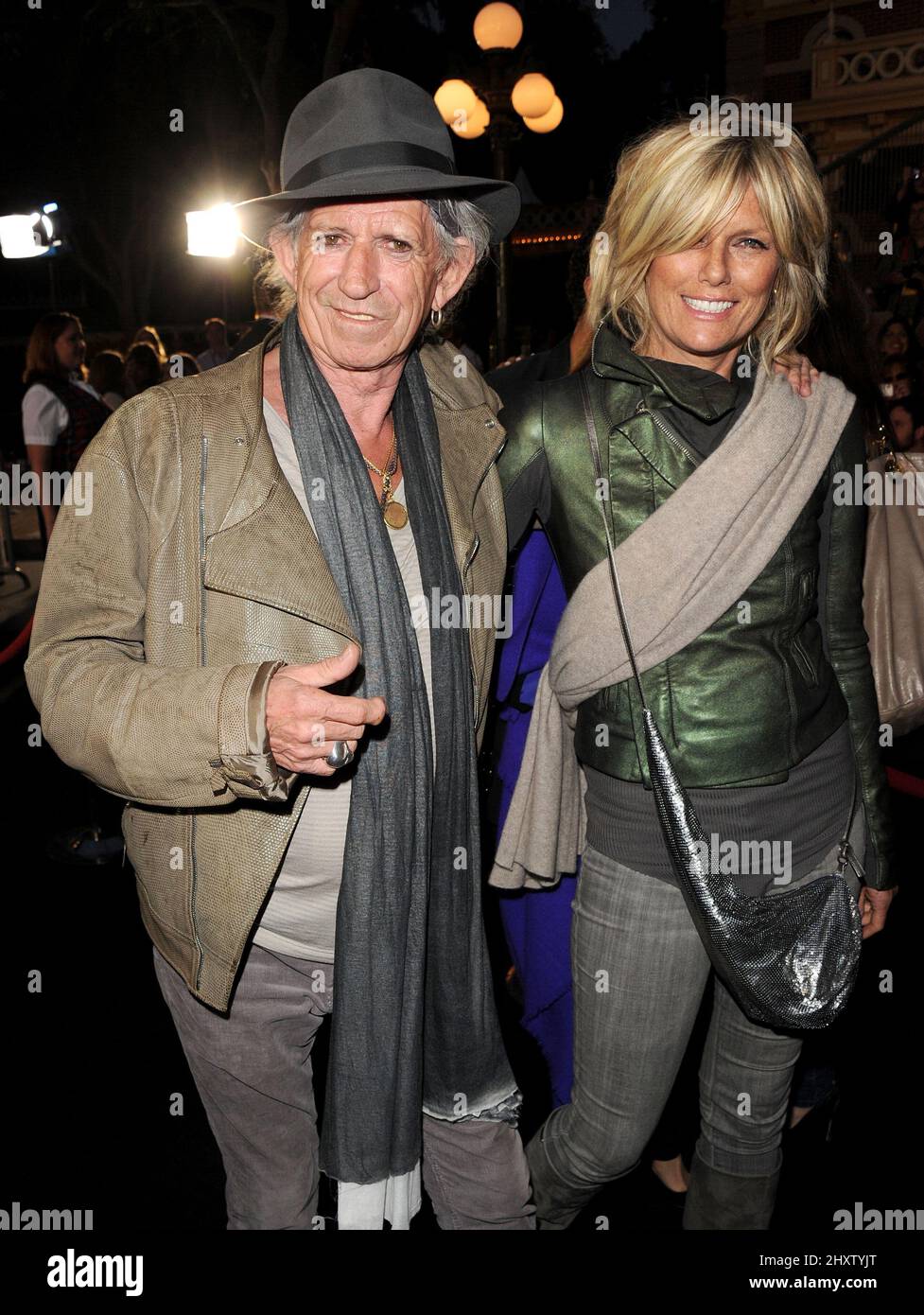 Keith Richards e Patti Hansen alla prima mondiale "Pirati dei Caraibi: Su Stranger Tides" tenutasi a Disneyland, Los Angeles, California Foto Stock