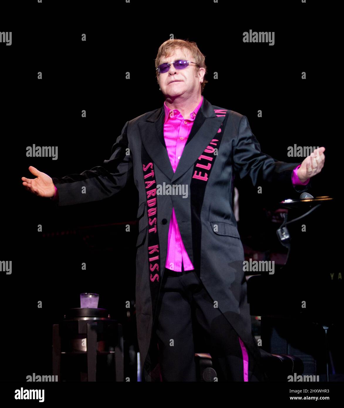 Elton John in concerto al Bethel Woods Center for Arts di Bethel, NY Foto Stock