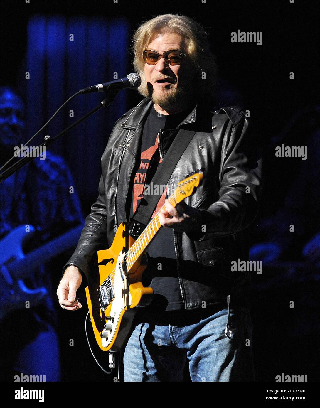 Daryl Hall of Hall and Oates si esibisce durante il tour del 2011 che si è fermato al Durham Performing Arts Center, North Carolina Foto Stock