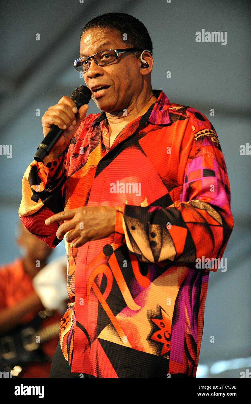 Herbie Hancock si esibisce al New Orleans Jazz & Heritage Festival 2012 il 4th maggio 2012. Foto Stock