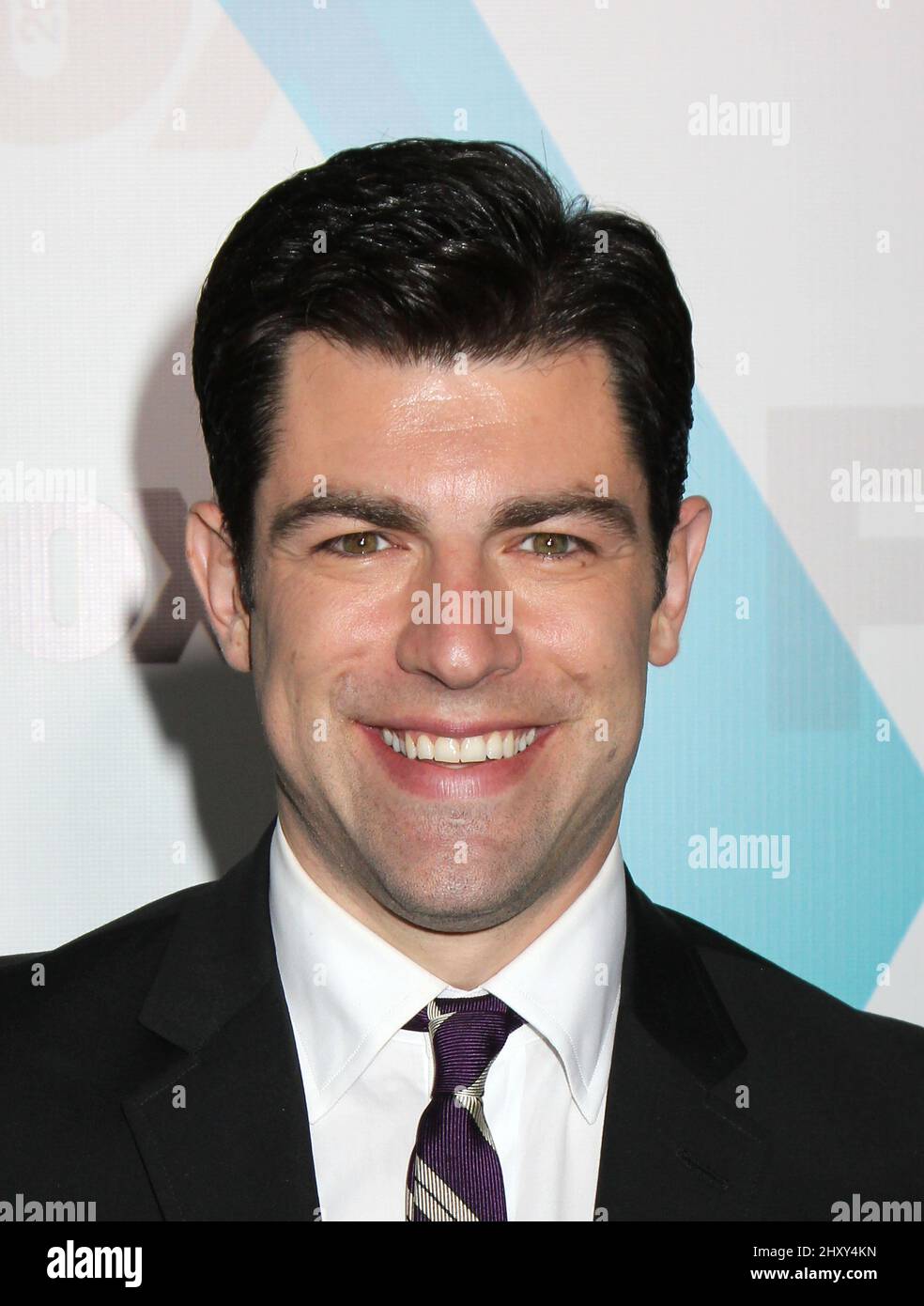 Max Greenfield partecipa alla presentazione IN primo piano DI FOX 2012 che si tiene al Wollman Rink di Central Park. Foto Stock