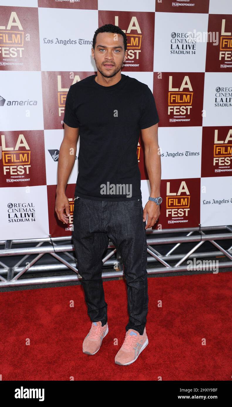 Jesse Williams partecipa alla proiezione notturna di apertura "To Rome with Love" al Los Angeles Film Festival del 2012 che si tiene al Regal Cinemas L.A. LIVE, Los Angeles, California il 14 giugno 2012. Foto Stock