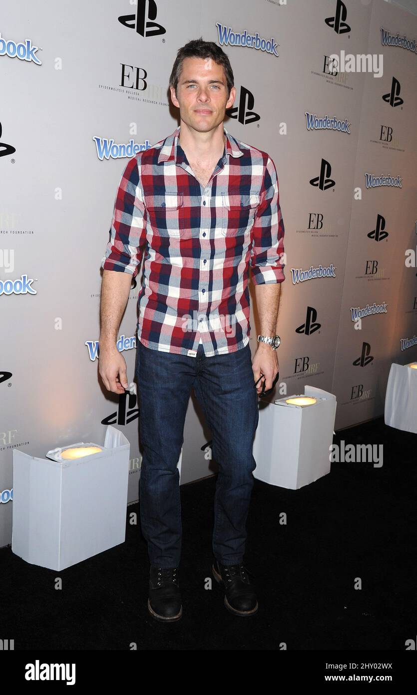 James Marsden partecipa al Wonderbook di PlayStation Halloween Party tenuto presso la "PlayStation Enchanted Forest" di Los Angeles. Foto Stock