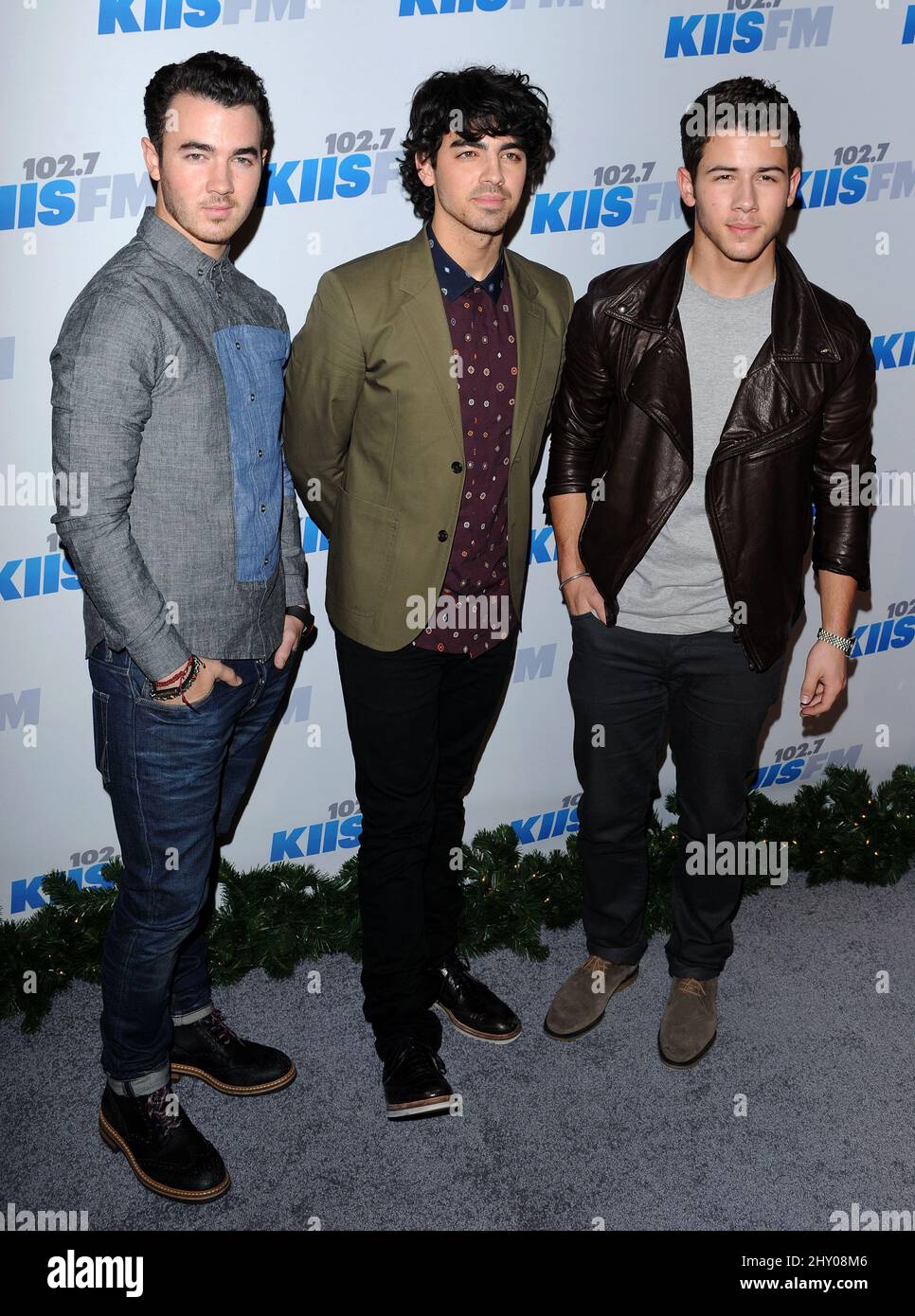 Jonas Brothers arriva alla prima notte di Jingle Ball di KIIS FM, a Los Angeles, California. Foto Stock