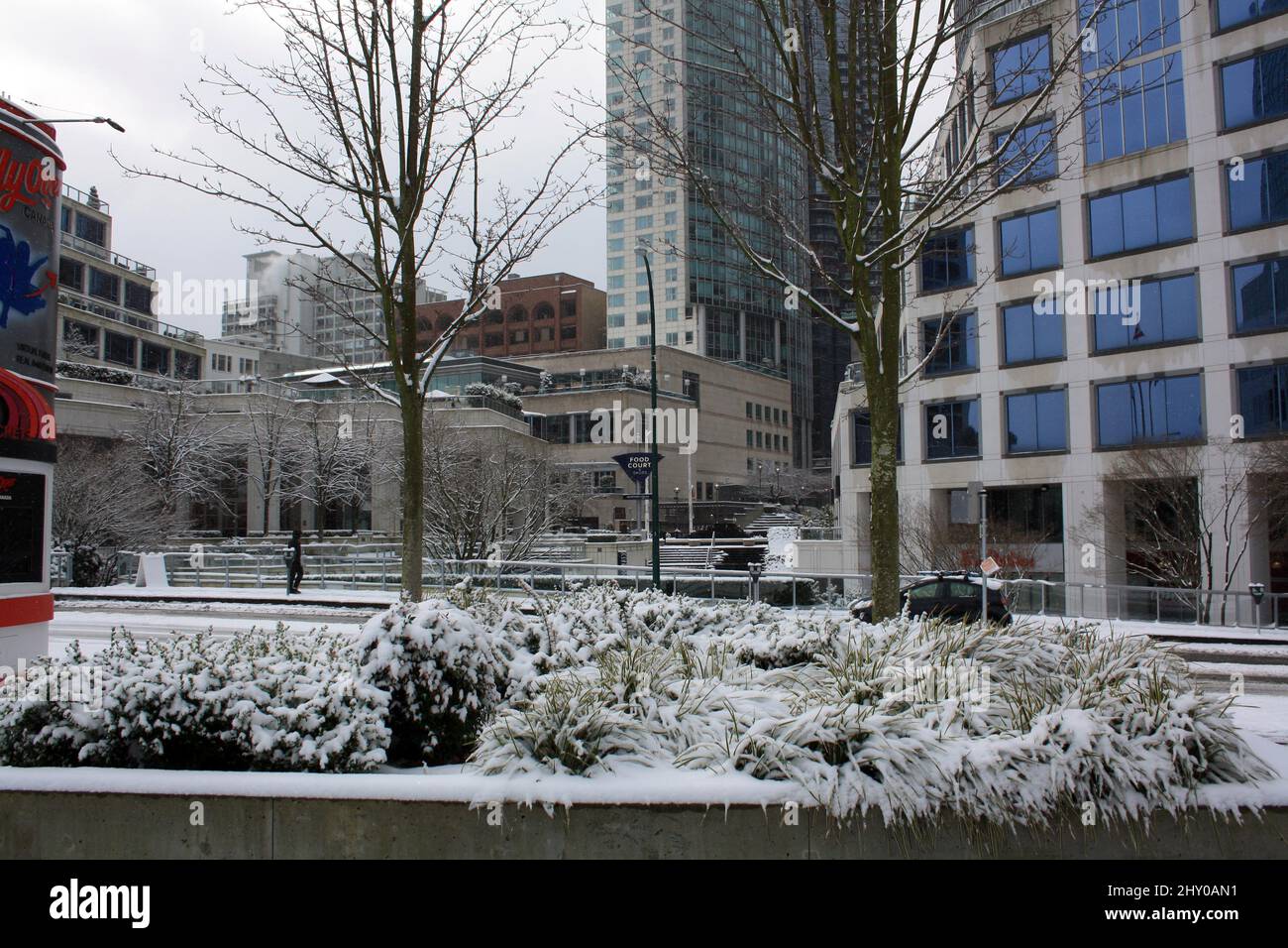 Centro di Vancouver coperto di neve, British Columbia, Canada Foto Stock