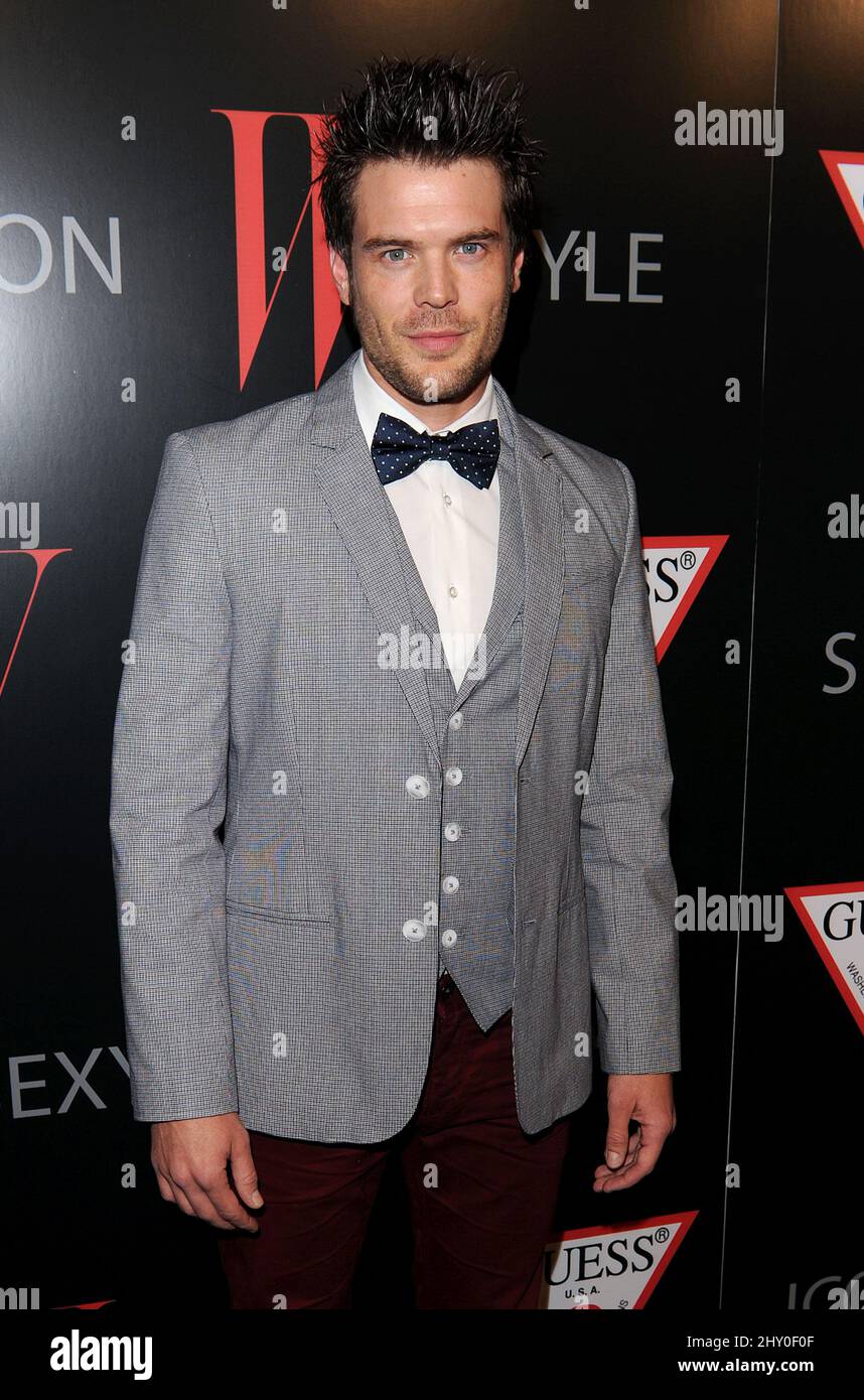 Charlie Weber partecipa al 'W and Guess celebra 30 anni di moda e film' a West Hollywood, California. Foto Stock