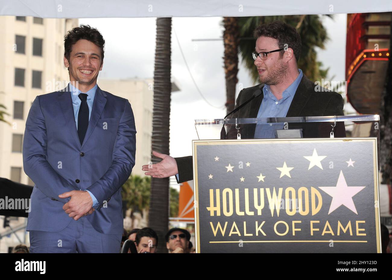 James Franco e Seth Rogan frequentano la star di James Franco alla cerimonia Hollywood Walk of Fame, a Los Angeles, California. Foto Stock