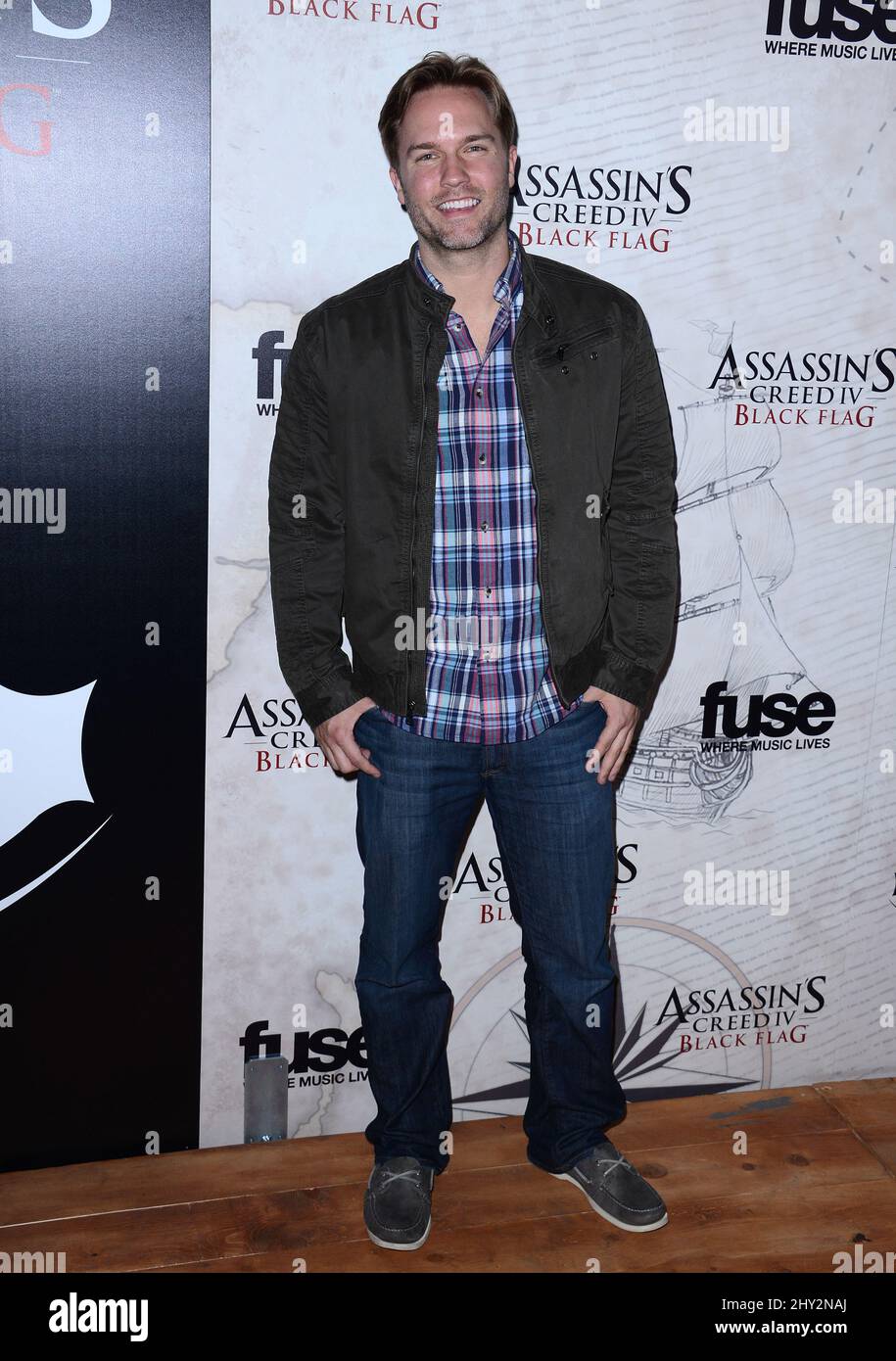Scott Porter partecipa all'Assassin's Creed IV: Black Flag Launch Party presso Greystone Manor a Los Angeles, California. Foto Stock