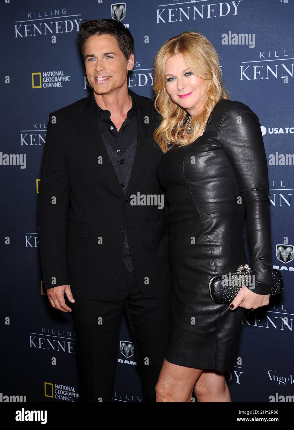 Rob Lowe & Sheryl Berkoff assiste alla Premiere 'Killing Kennedy' a Los Angeles Foto Stock