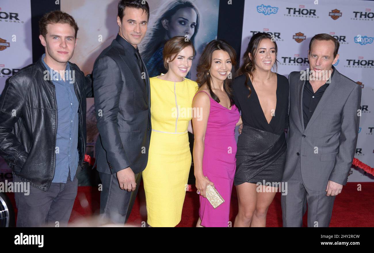 Iain De Caestecker, Brett Dalton, Elizabeth Henstrige, Ming-Na Wen, Chloe Bennett, Clark Gregg ha partecipato alla "Thor: The Dark World" Premiere a Los Angeles Foto Stock