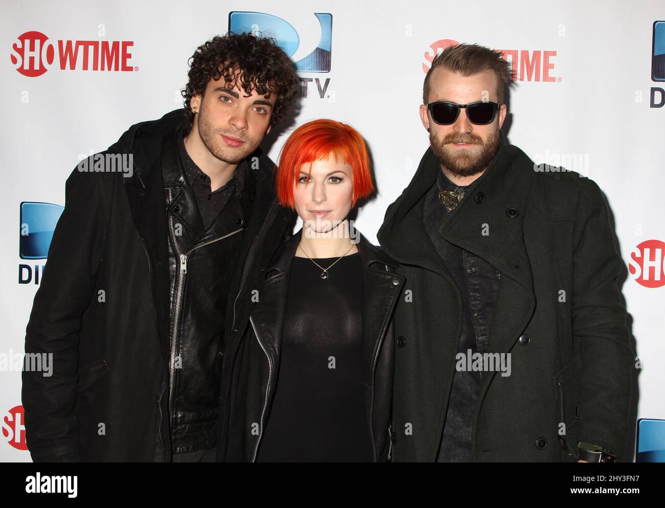Taylor York, Hayley Williams e Jeremy Davis hanno partecipato all'annuale Celebrity Beach Bowl 8th di DIRECTV, che si tiene al DTV SuperFan Stadium di New York, USA. Foto Stock
