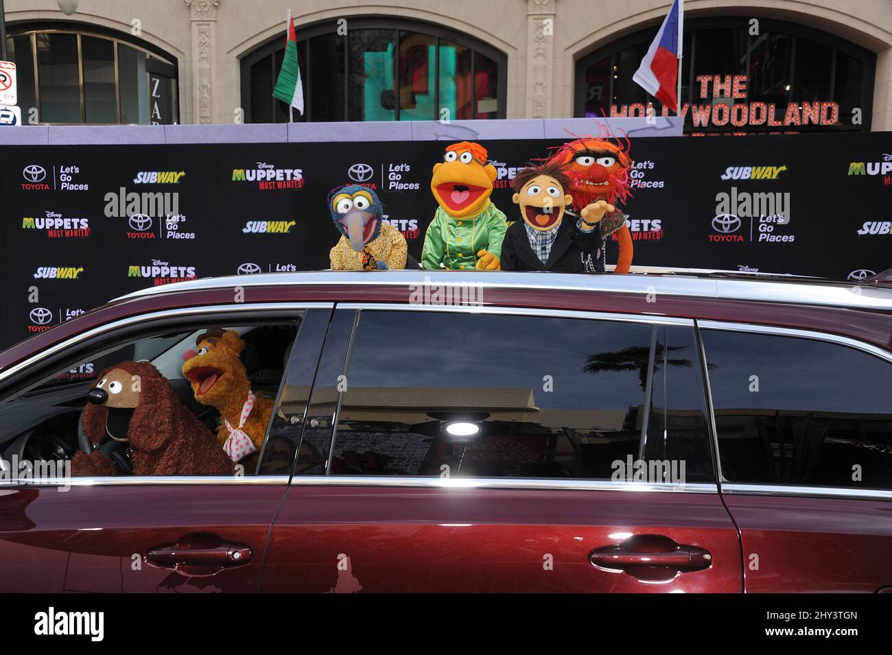 I Muppets che frequentano i Muppets Most Wanted Los Angeles Premiere al teatro El Capitan Foto Stock