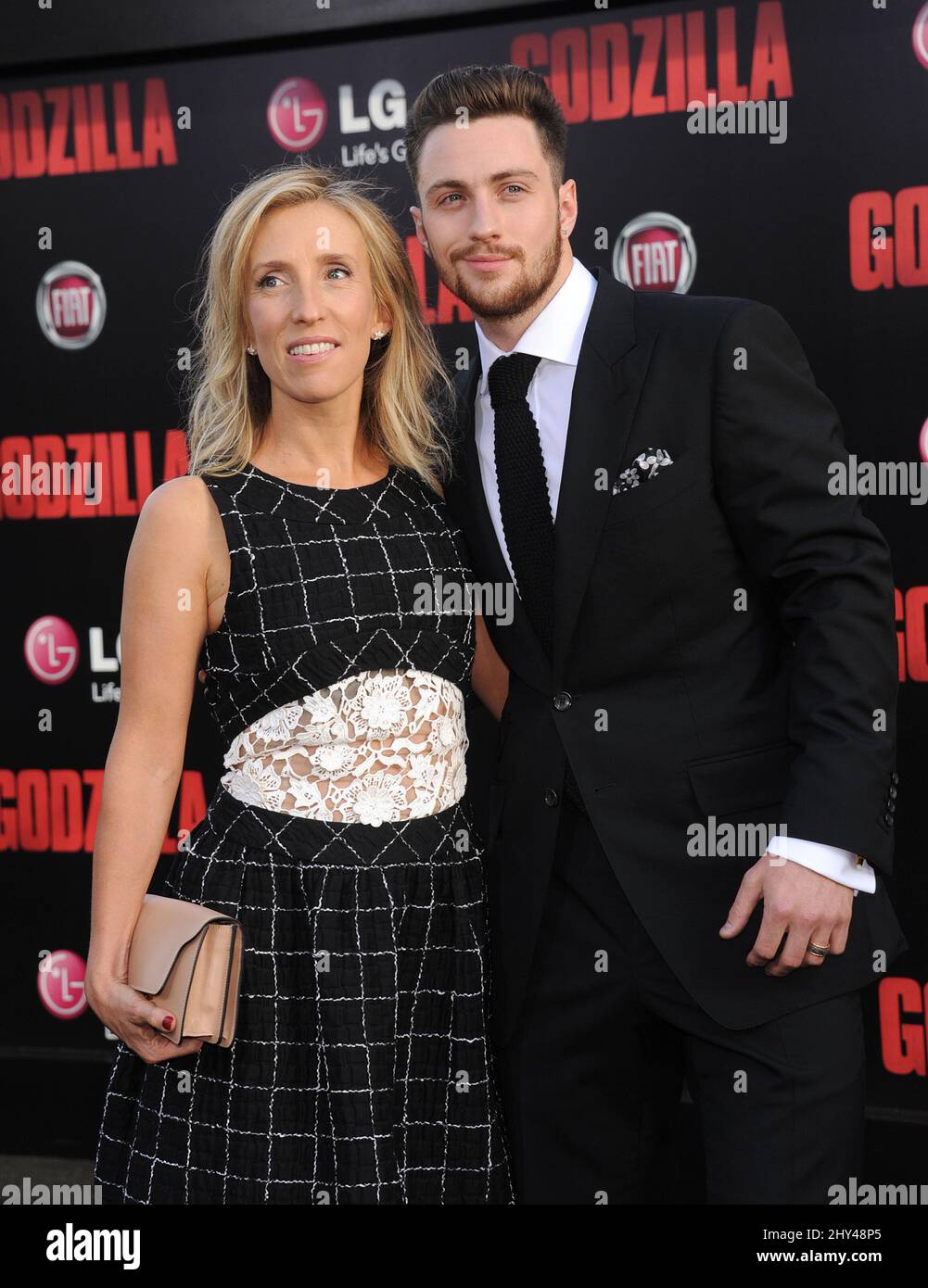 Aaron Taylor-Johnson & Sam Taylor-Wood frequentando la prima di Godzilla a Los Angeles, California. Foto Stock