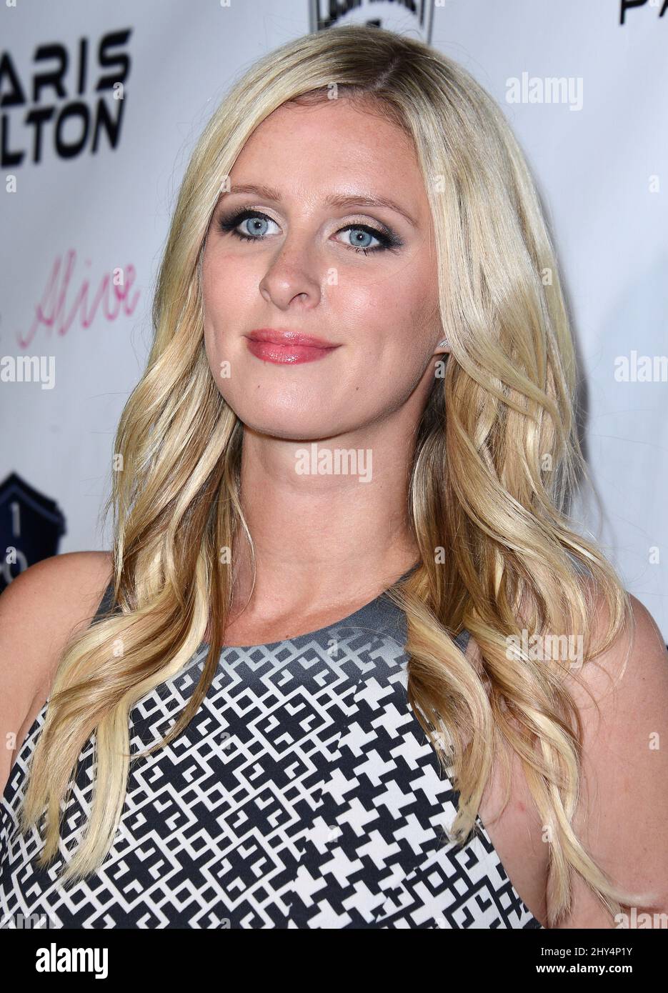 Nicky Hilton durante il Paris Hilton's 'come Alive' Single Release Party tenuto al 1OAK di Los Angeles Foto Stock