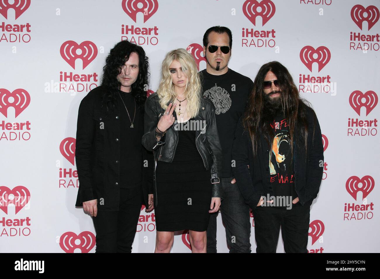 Ben Phillips, Taylor Momsen, Mark Damon, Jamie Perkins of Pretty in arrivo per il giorno 1 del iHeartradio Music Festival presso l'MGM Grand Hotel di Las Vegas, 19 settembre 2014. Foto Stock