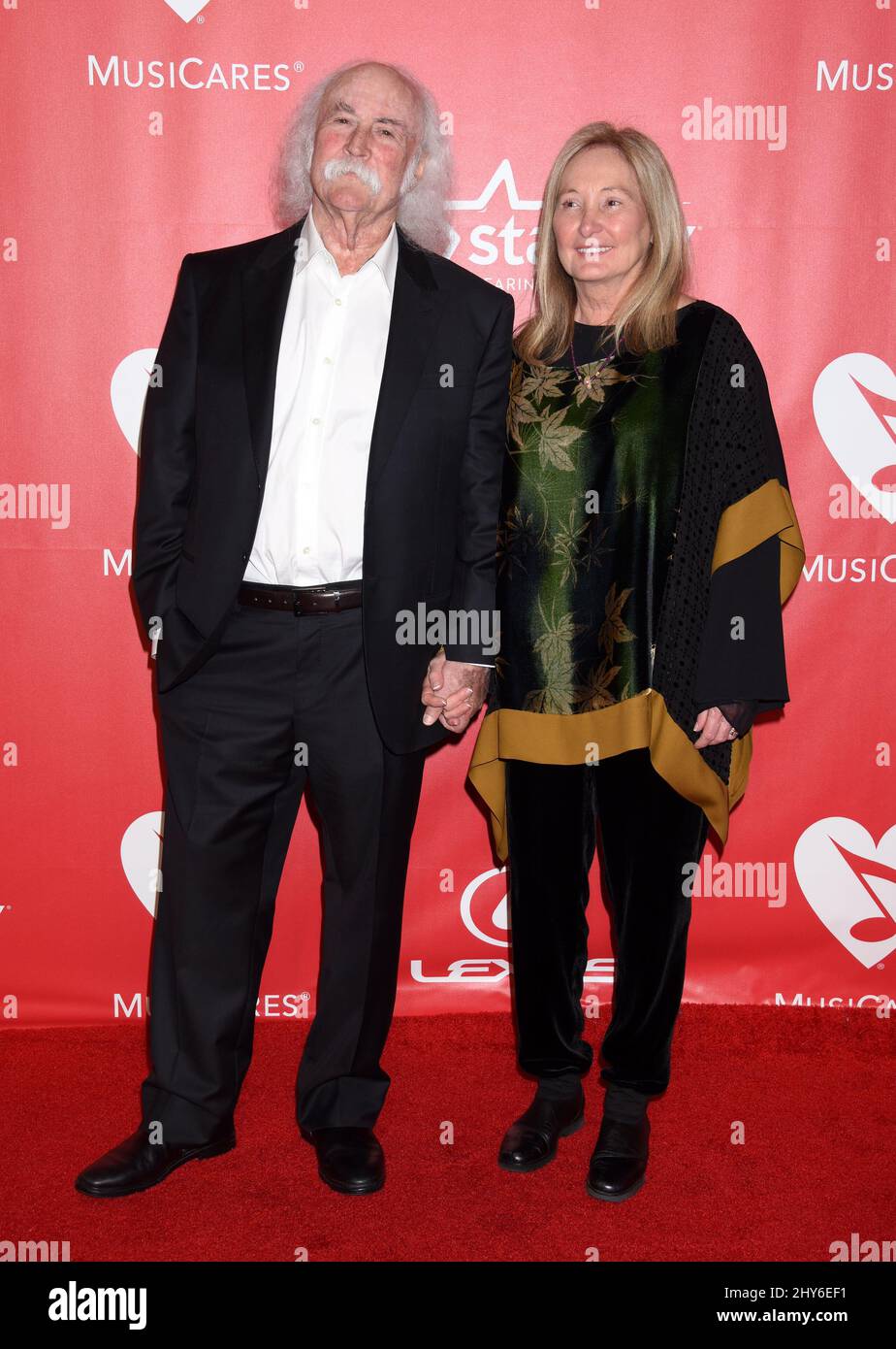 David Crosby e Jan Dance partecipano al MusiCares Person of the Year Gala del 2015 in onore di Bob Dylan, al Los Angeles Convention Center di Los Angeles, California. Foto Stock