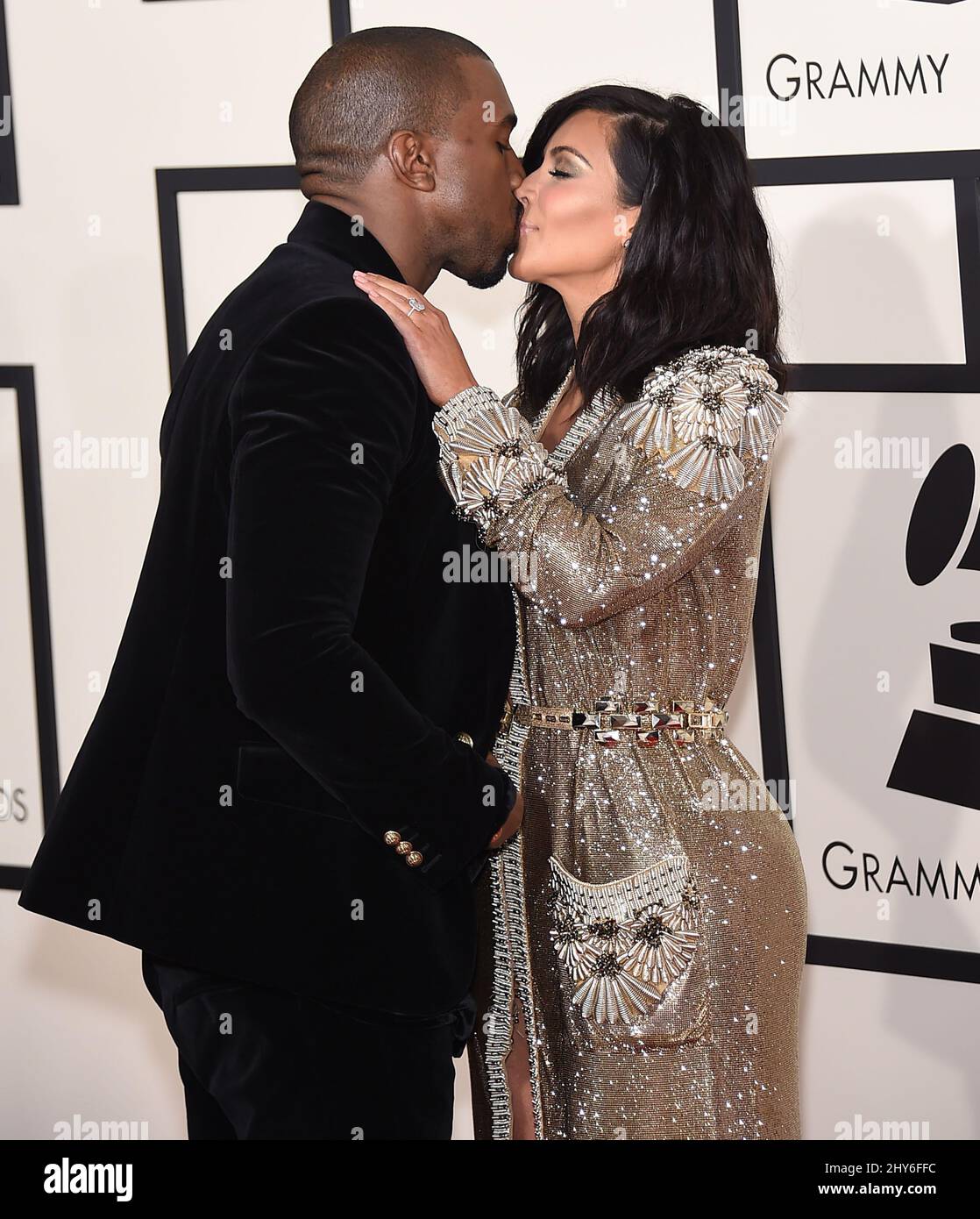 Kanye West e Kim Kardashian partecipano ai Grammy Awards 57th a Los Angeles, California. Foto Stock