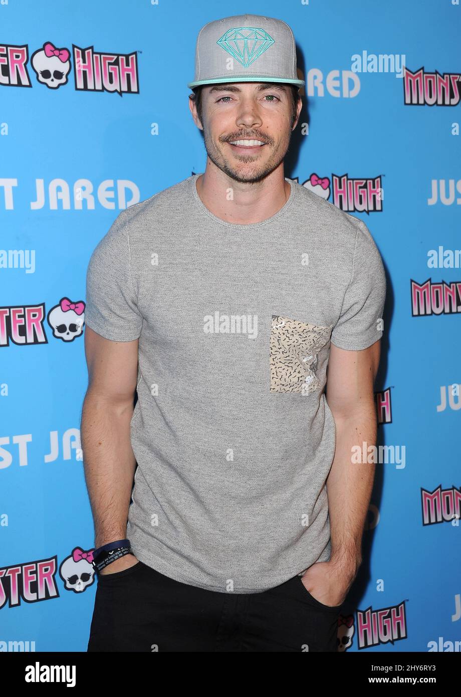 Josh Henderson partecipa al Just Jared's Throwback Thursday Party presentato da Monster High tenuto a Moonlight Rollerway, a Glendale, California. Foto Stock