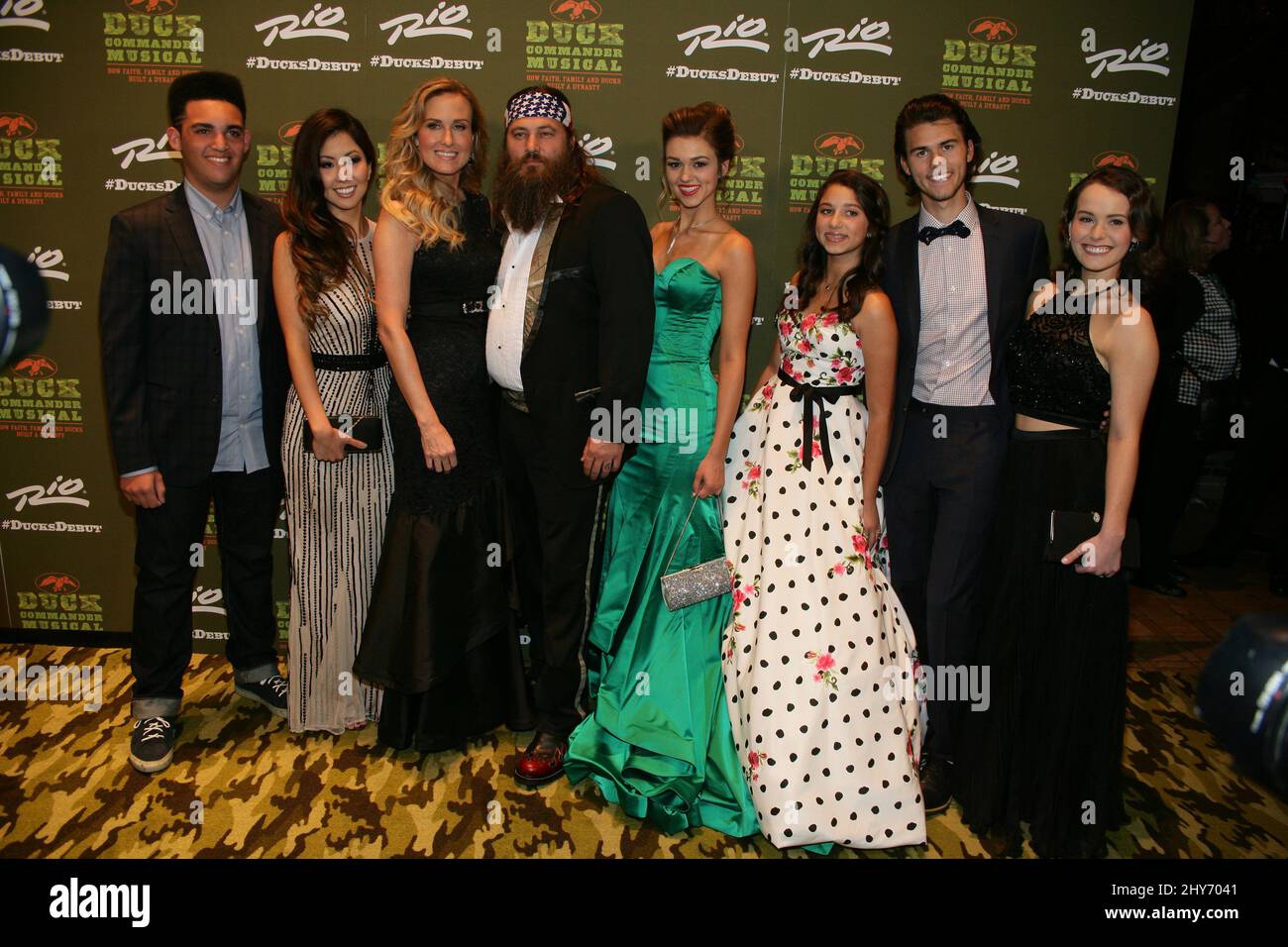 Will Robertson, Rebecca Robertson, Korie Robertson, Willie Robertson, Sadie Robertson, Bella Robertson, John Luke Robertson, Mary Kate McEacharn partecipa alla notte di apertura del comandante dell'anatra il Musical al teatro della corona al Rio All-Suite Hotel & Casino il 15 aprile 2015 a Las Vegas, Nevada. Foto Stock
