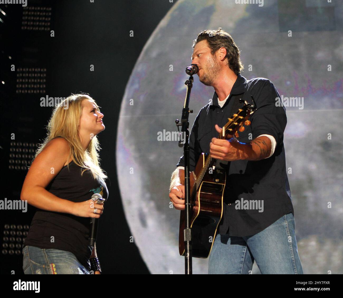 13 giugno 2010 Nashville, Tn. Blake Shelton e Miranda Lambert 2010 CMA Music Festival che si tiene al LP Field Foto Stock