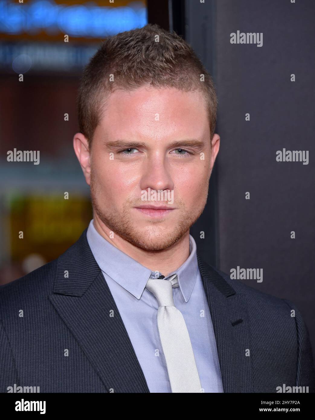 Jonny Weston partecipa al "We are your Friends" Los Angeles Premiere tenuto al TCL Chinese Theatre Foto Stock