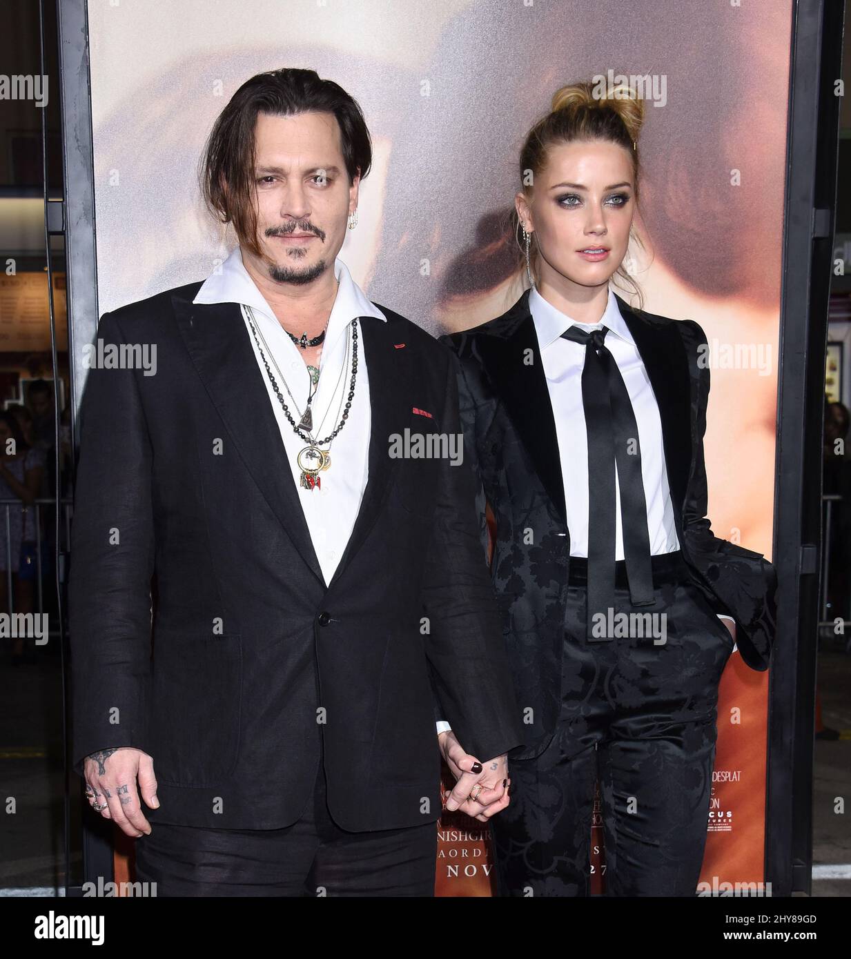 Johnny Depp e Amber Heard arrivano alla prima di 'The Danish Girl' al Regency Village Theatre sabato 21 novembre 2015 a Los Angeles. Foto Stock