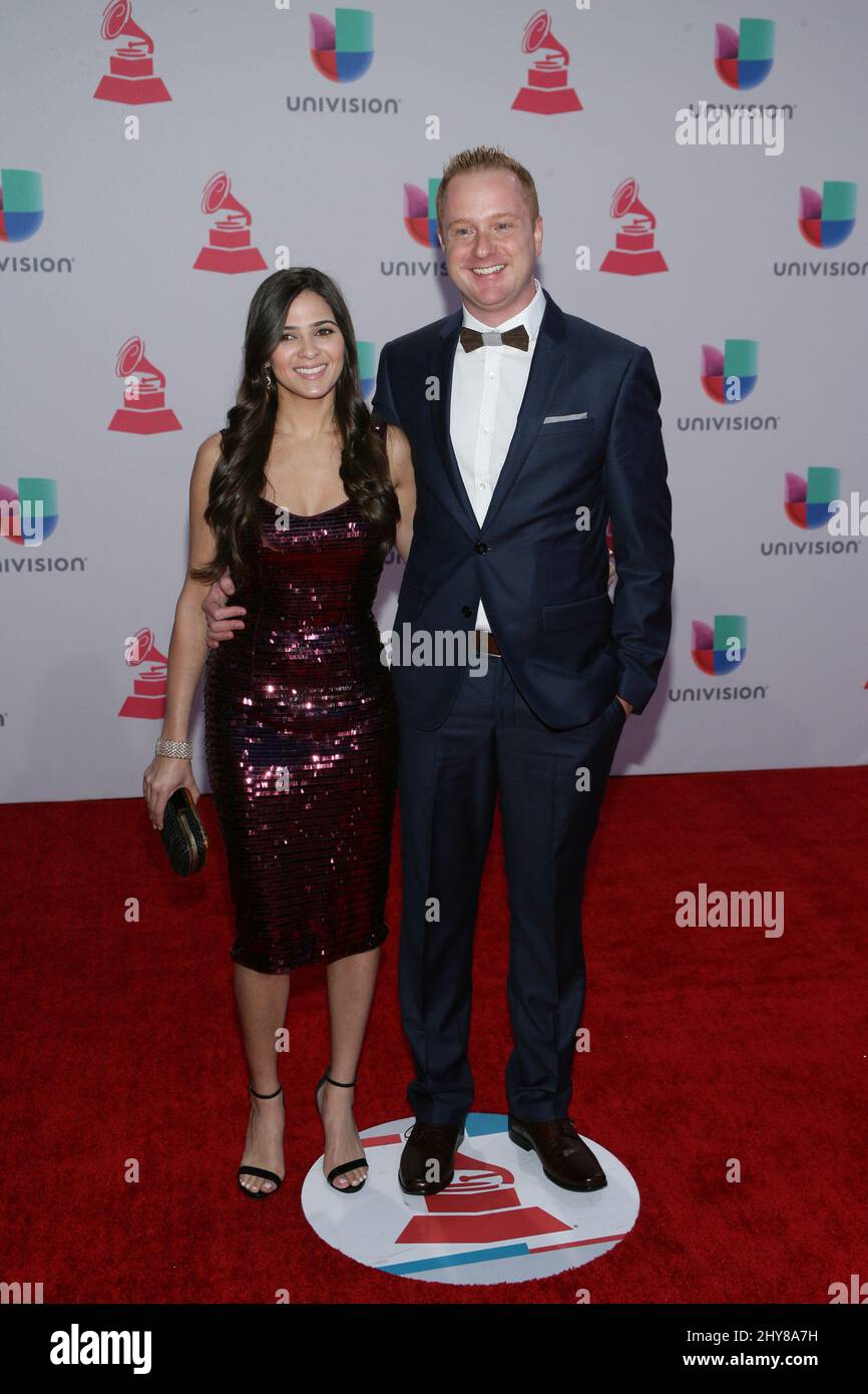 Tulipa Ruiz, Felipe Tichauer partecipa ai Latin Grammy Awards 2015 il 19 novembre 2015 alla MGM Grand Arena di Las Vegas, Nevada. Foto Stock