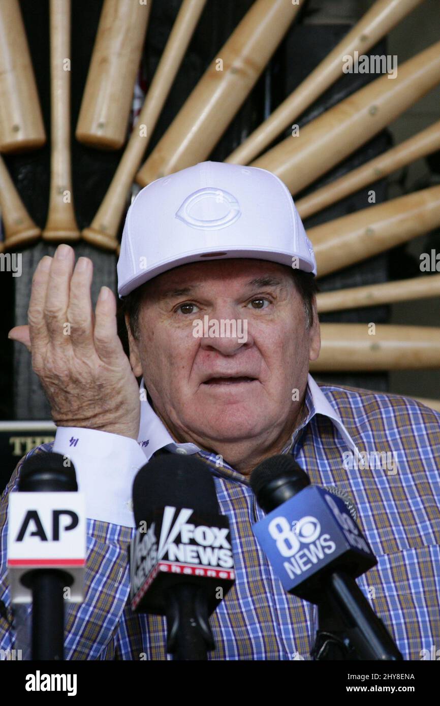 Indirizzo di Pete Rose sulla decisione di reinstatement di baseball della Major League, Pete Rose Sports Bar & Grill Foto Stock