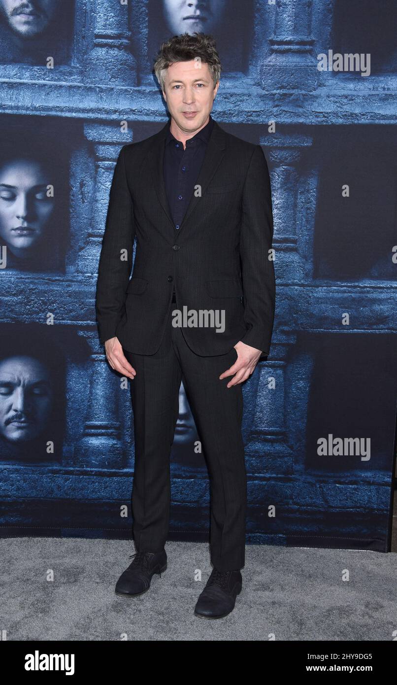 Aidan Gillen partecipa alla prima edizione 6 del 'Trono di Spade' di HBO, che si tiene al TCL Chinese Theatre di Los Angeles, USA. Foto Stock