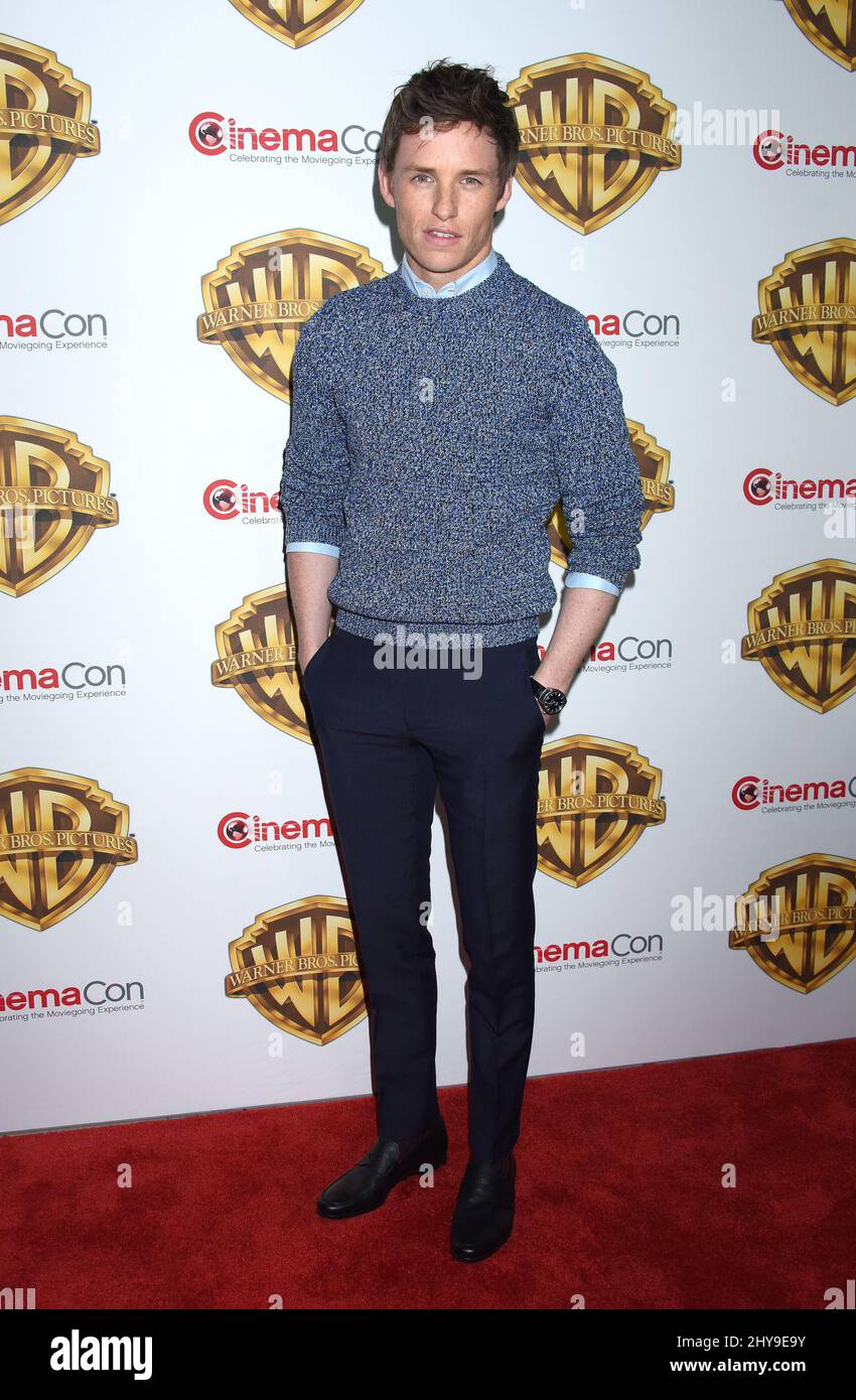 Eddie Redmayne alla Warner Bros. Pictures vi invita a 'The Big Picture' una presentazione esclusiva che mette in evidenza l'estate del 2016 e oltre, che si tiene al Colosseo al Caesars Palace durante CinemaCon, il convegno ufficiale dell'Associazione Nazionale dei proprietari di Teatro. Foto Stock Eddie Redmayne alla Warner Bros. Pictures vi invita a 'The Big Picture' una presentazione esclusiva che mette in evidenza l'estate del 2016 e oltre, che si tiene al Colosseo al Caesars Palace durante CinemaCon, il convegno ufficiale dell'Associazione Nazionale dei proprietari di Teatro. Foto Stock