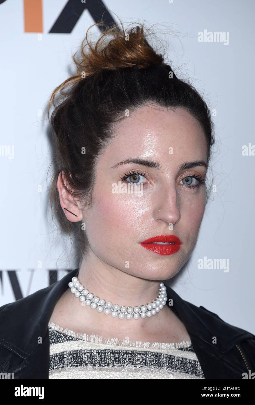 Zoe Lister Jones frequenta la "Americ Divided" Los Angeles Premiere che si tiene al Hammer Museum Billy Wilder Theater Foto Stock