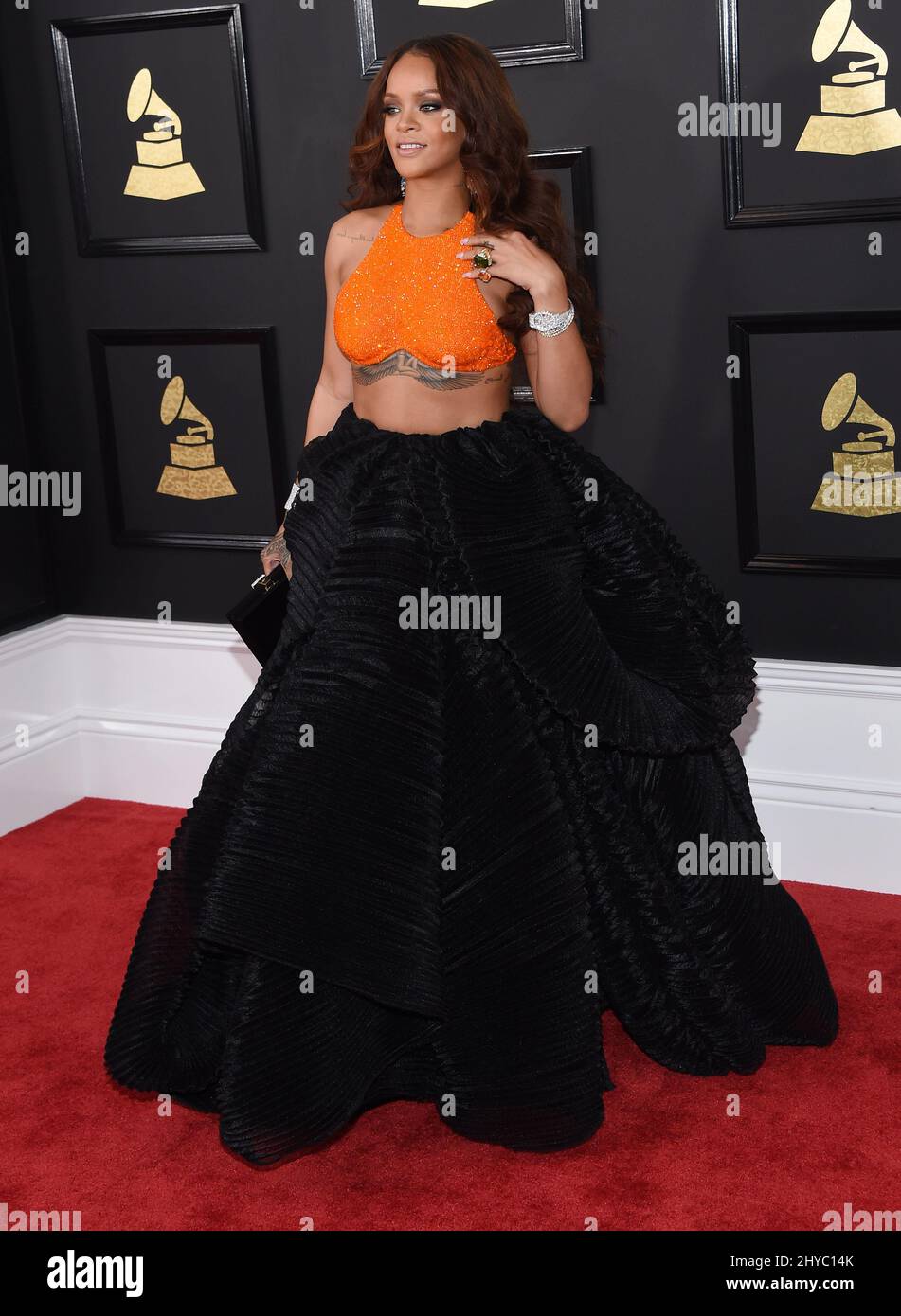 Rihanna partecipa ai Grammy Awards annuali 59th a Los Angeles Foto Stock