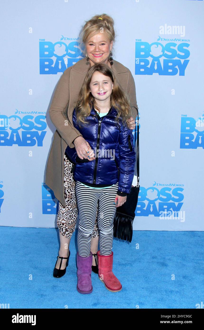 Caroline Rhea e la figlia Ava Rhea Economopoulos in arrivo al 'The Boss Baby' New York Premiere tenuto presso AMC Loews Lincoln Square il 20 marzo 2017 Foto Stock