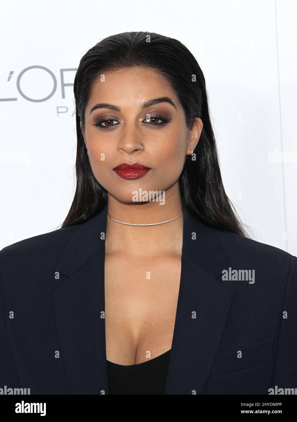 Lilly Singh partecipa ai premi annuali 24th ELLE Women in Hollywood che si tengono al Four Seasons Hotel Beverly Hills Foto Stock